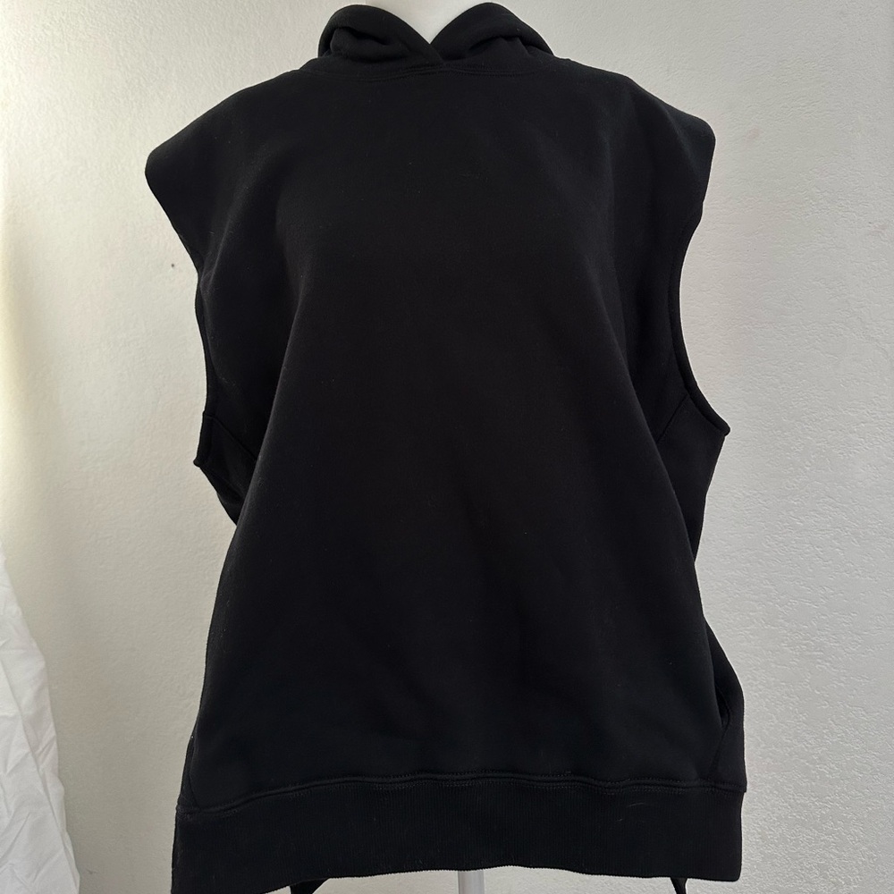 Sleeveless Hoodie - Rylee Top Black